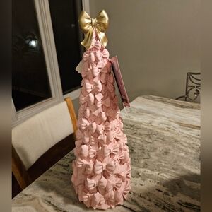 Cupcakes and Cashmere pink bow tree